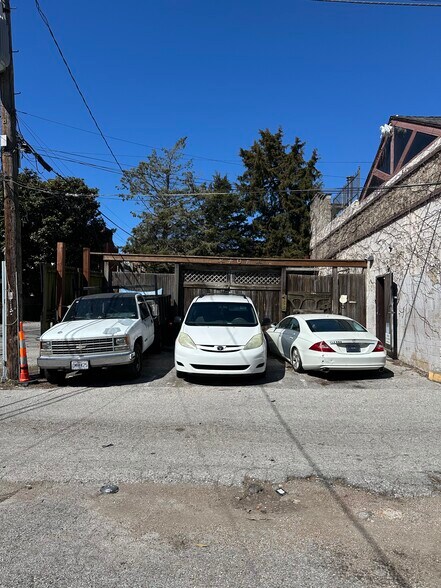 More Photos Of 2016 S 9th St, Saint Louis Auto Repair For Sale
