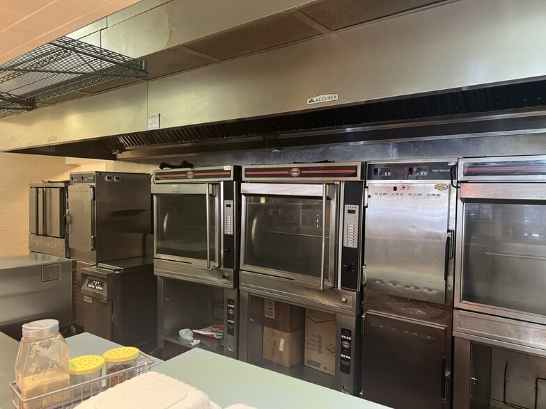 More Photos Of 1346-1390 Pennsylvania Ave, Brooklyn Unknown For Lease