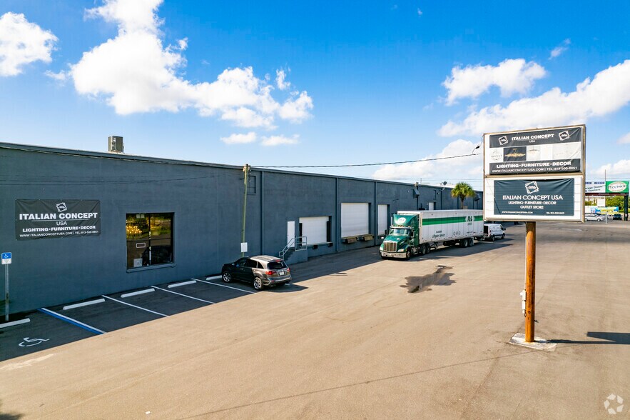 More Photos Of 2717-2729 E Adamo Dr, Tampa Warehouse For Lease