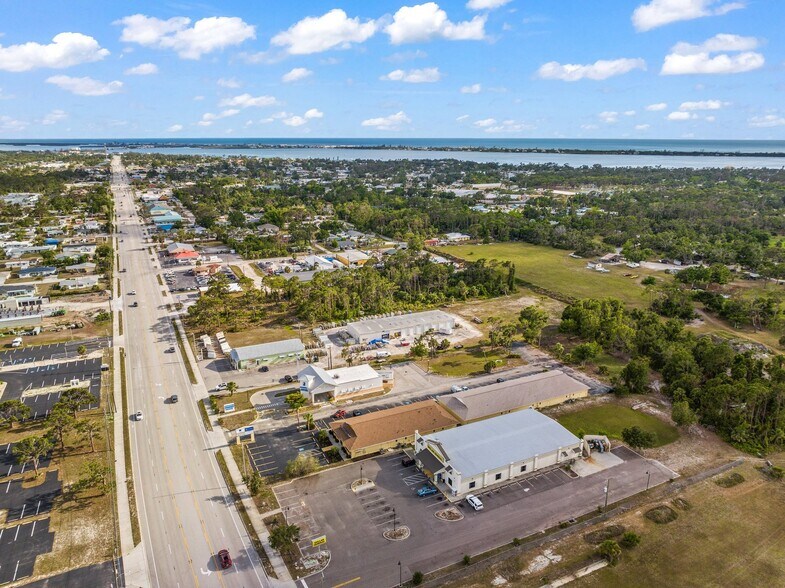 More Photos Of 406 N Indiana Ave, Englewood Medical For Sale