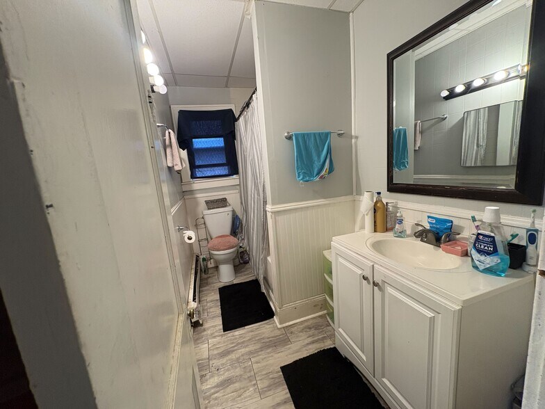 More Photos Of 287 Mrytle Ave, Albany Apartments For Sale