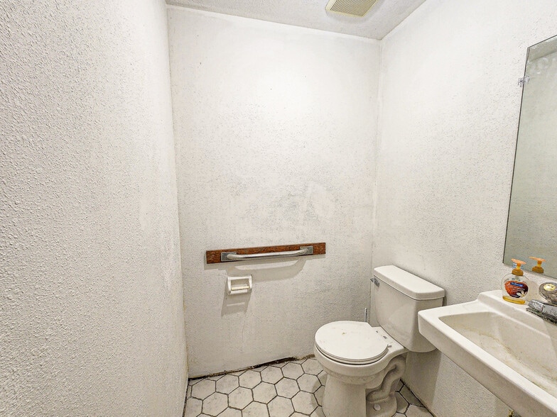 More Photos Of 11121 SE 53rd Ct, Belleview Medical For Sale