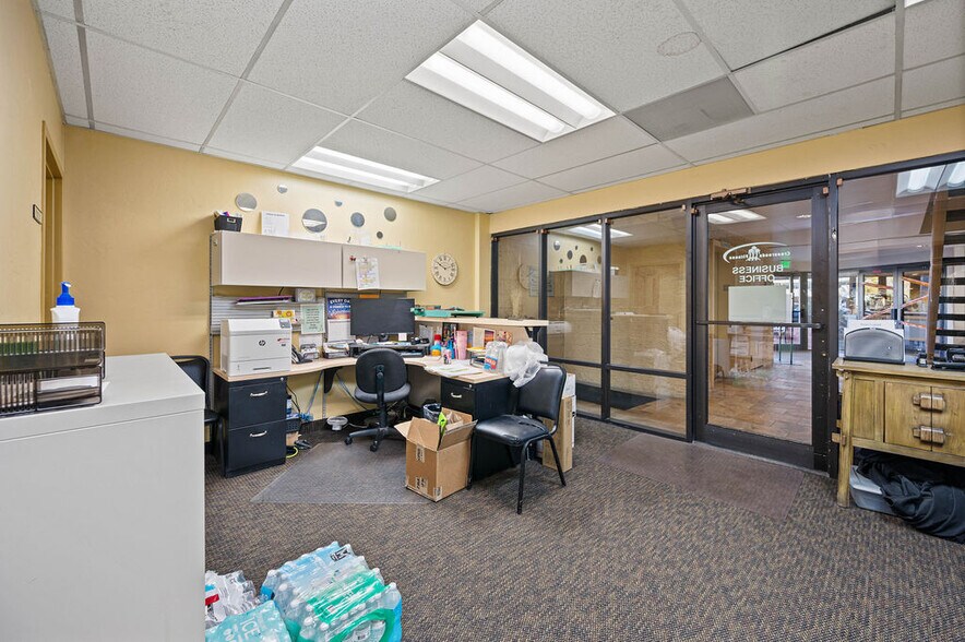 More Photos Of 2960 N Academy Blvd, Colorado Springs Office For Sale