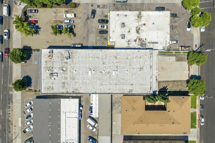 More Photos Of 902 S Bascom Ave, San Jose Industrial For Lease