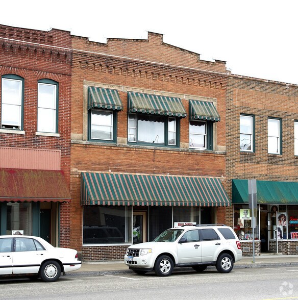 Primary Photo Of , Sauk Centre General Retail For Sale