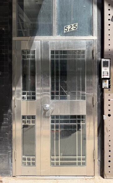 More Photos Of 525 W 29th St, New York Storefront Retail Residential For Sale