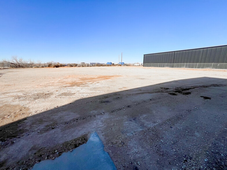More Photos Of 12618 W County Road 133, Odessa Industrial For Lease