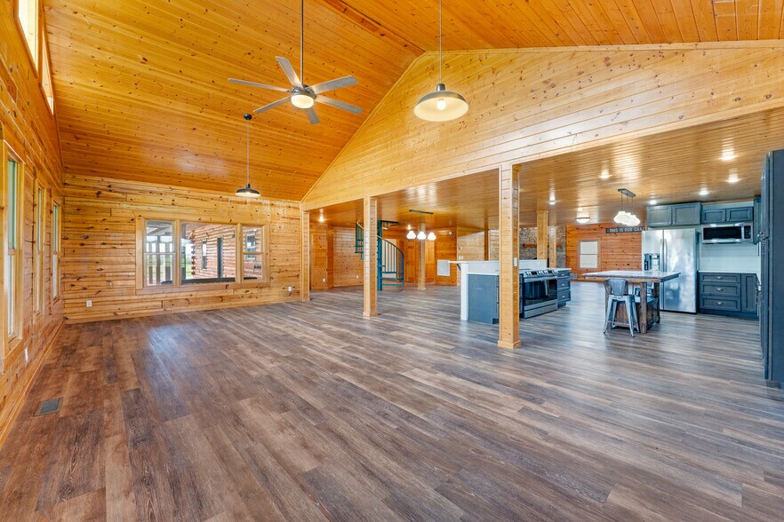 More Photos Of 1204 County Road 215, Berryville Specialty For Sale