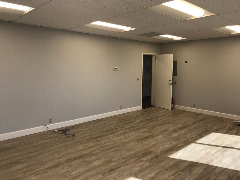 More Photos Of 1952 Camden Ave, San Jose Office For Lease