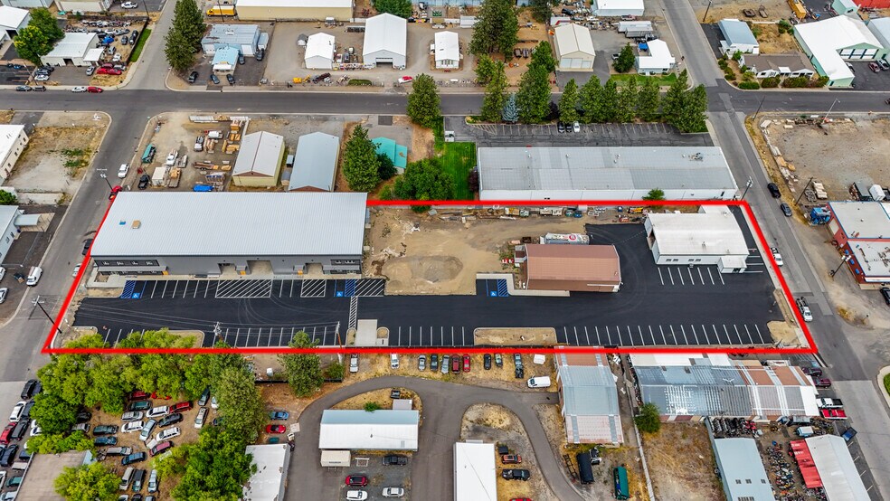 More Photos Of 6402 Helena St, Spokane Light Distribution For Lease