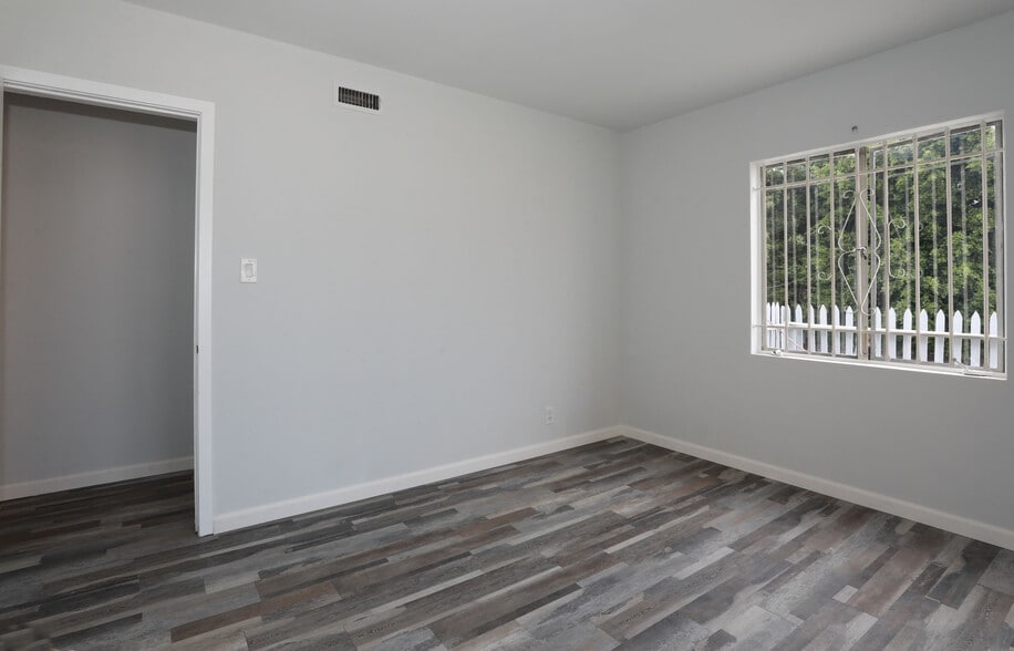 More Photos Of 1951 Westwood Blvd, Los Angeles Office For Lease