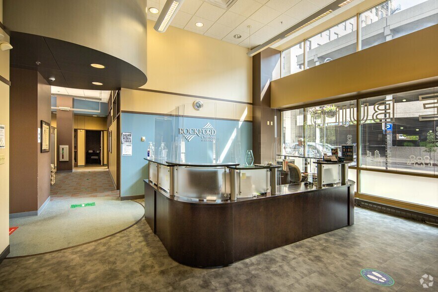 More Photos Of 308 W State St, Rockford Office For Lease