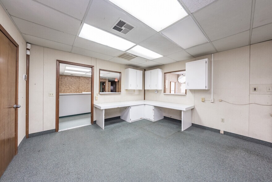 More Photos Of 927 O St, Firebaugh Healthcare For Sale