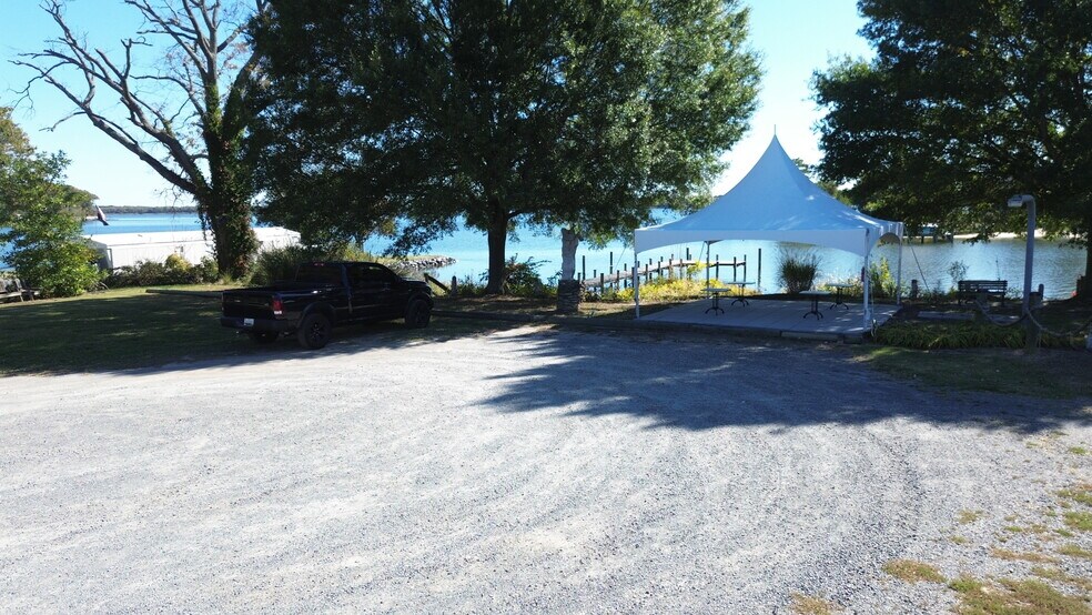 More Photos Of 38869 Morris Point Rd, Abell Restaurant For Sale