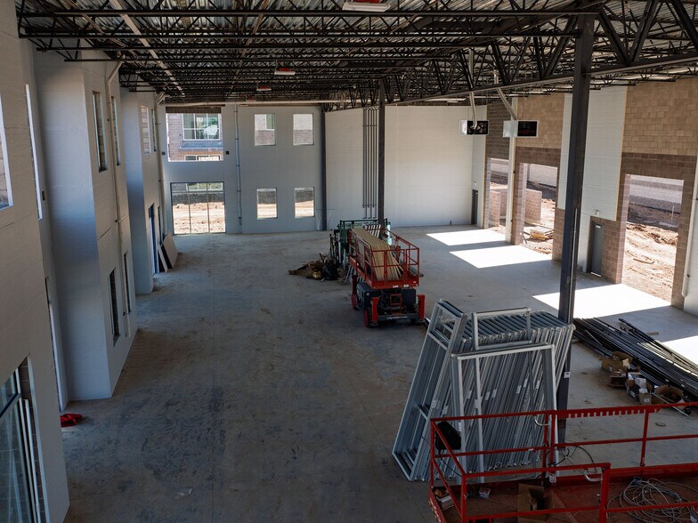 More Photos Of 1088 West 350 South, Syracuse Light Distribution For Lease