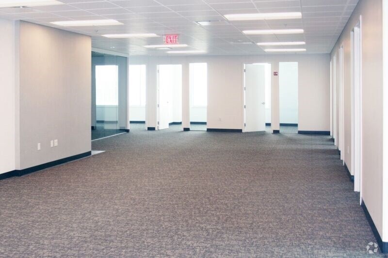 More Photos Of 12950 Worldgate Dr, Herndon Office For Lease