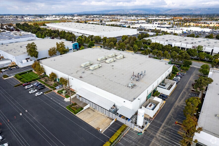 More Photos Of 44235 Nobel Dr, Fremont Warehouse For Lease