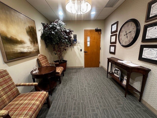 More Photos Of 377 Oak St, Garden City Office For Sale