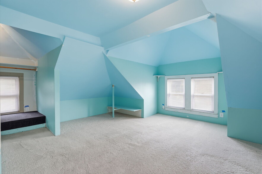 More Photos Of 168 White Horse Ave, Hamilton Office For Sale