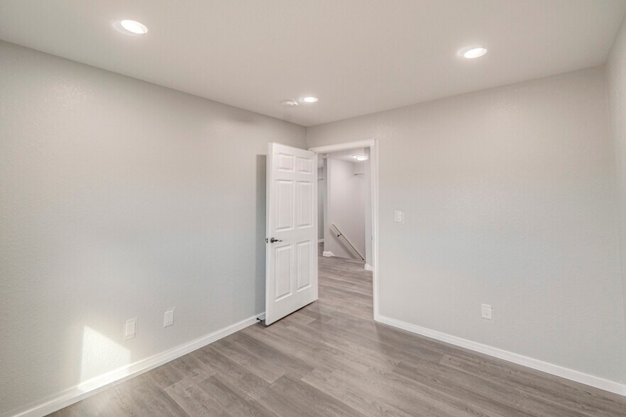 More Photos Of 5268/5450 N FM 866, Odessa Warehouse For Sale