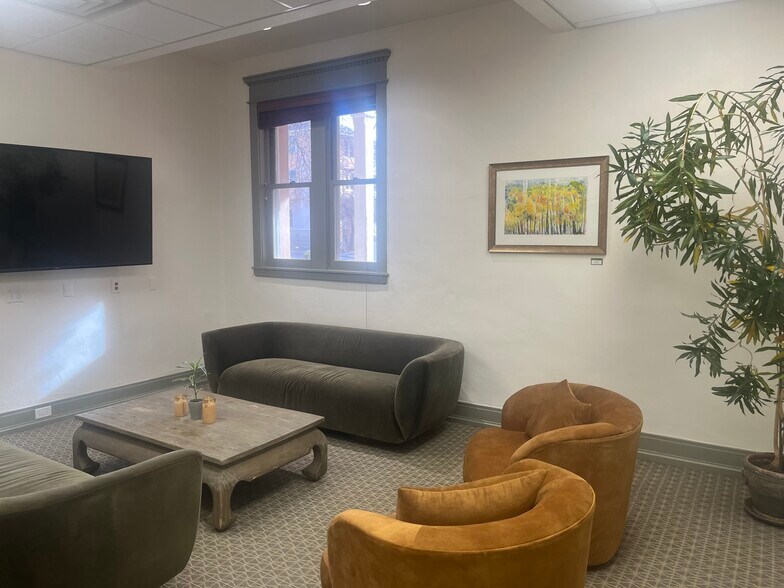 More Photos Of 141 E Palace Ave, Santa Fe Coworking Space