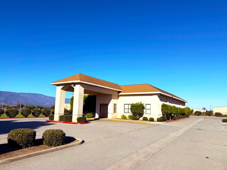 Primary Photo Of 901 Los Coches Rd, Soledad Medical For Lease