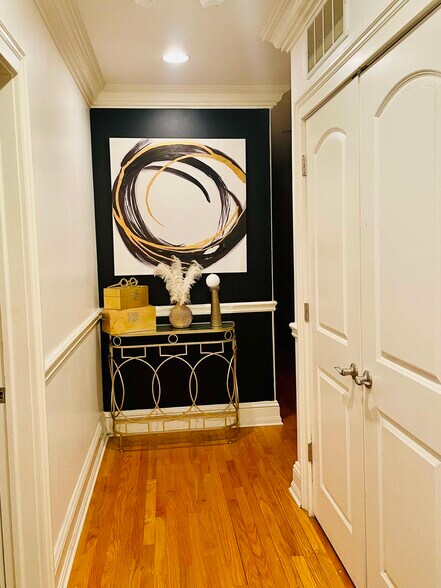 More Photos Of 5526 S Indiana Ave, Chicago Apartments For Sale