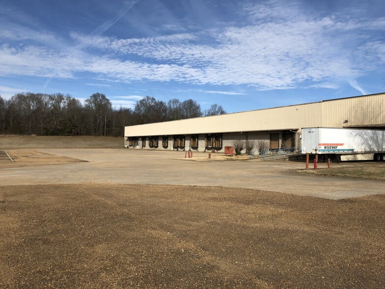 More Photos Of 1457 Industrial Park Rd, Sardis Distribution For Lease