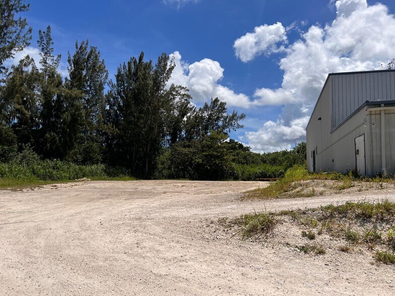 More Photos Of 29055 SW 107th Ave, Homestead Warehouse For Lease
