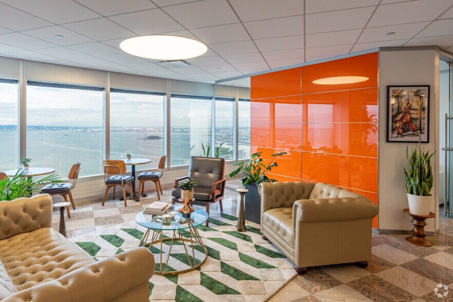 More Photos Of 17 State St, New York Coworking Space