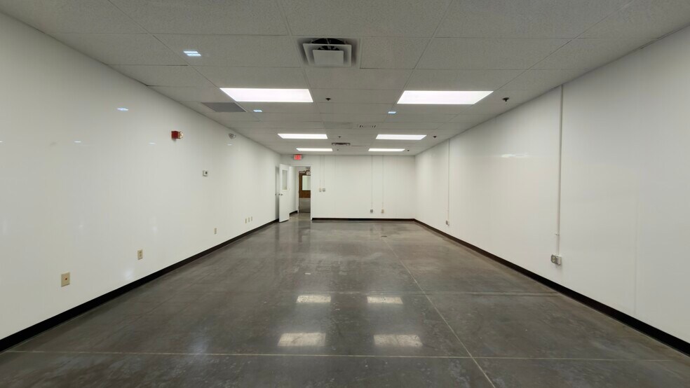 More Photos Of 1102 Aviation Blvd, Hebron Warehouse For Lease