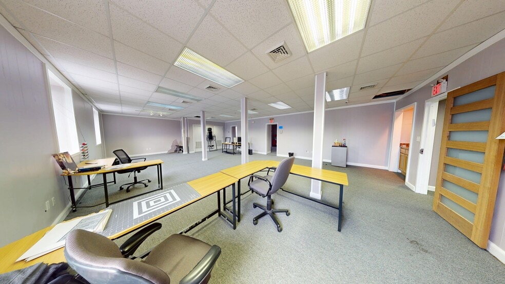 More Photos Of 301 Hoboken Rd, Carlstadt Storefront Retail Office For Lease