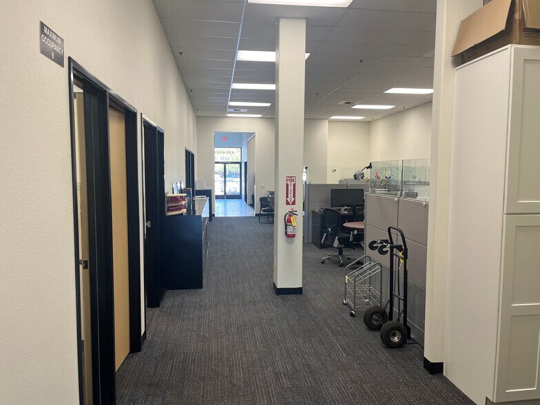 More Photos Of 2300-2340 W Monte Vista Ave, Turlock General Retail For Lease