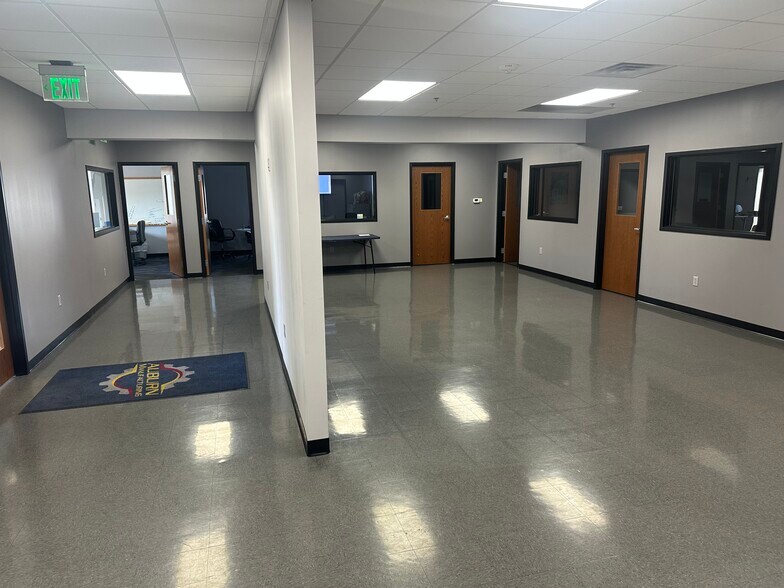 More Photos Of 1000 Auburn Dr, Auburn Warehouse For Sale