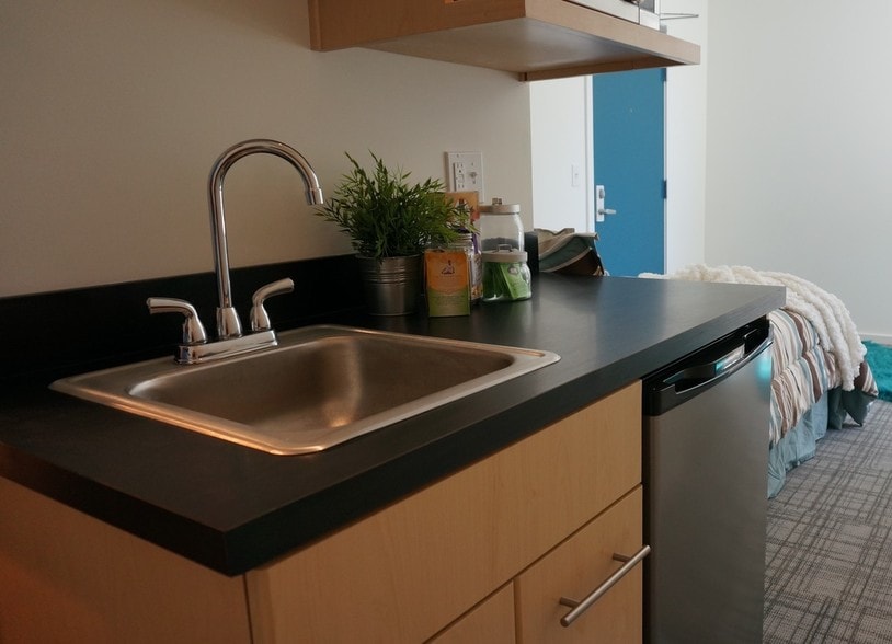 More Photos Of 2418 NW 58th St, Seattle Apartments For Sale