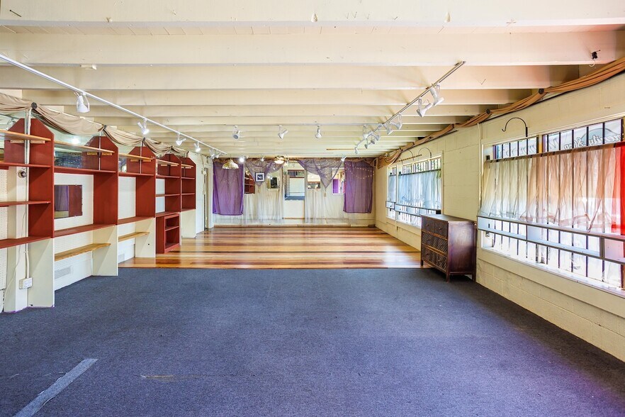 More Photos Of 6063 NE Glisan St, Portland Storefront Retail Residential For Sale