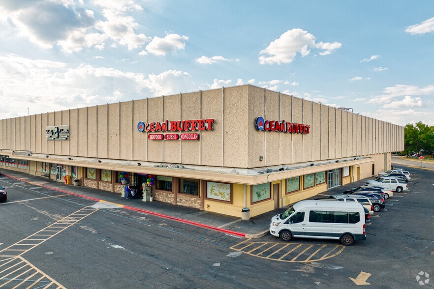 More Photos Of 501-581 N Valley Mills Dr, Waco Unknown For Lease