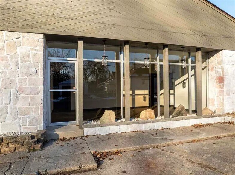 More Photos Of 626 S B St, Richmond Medical For Sale