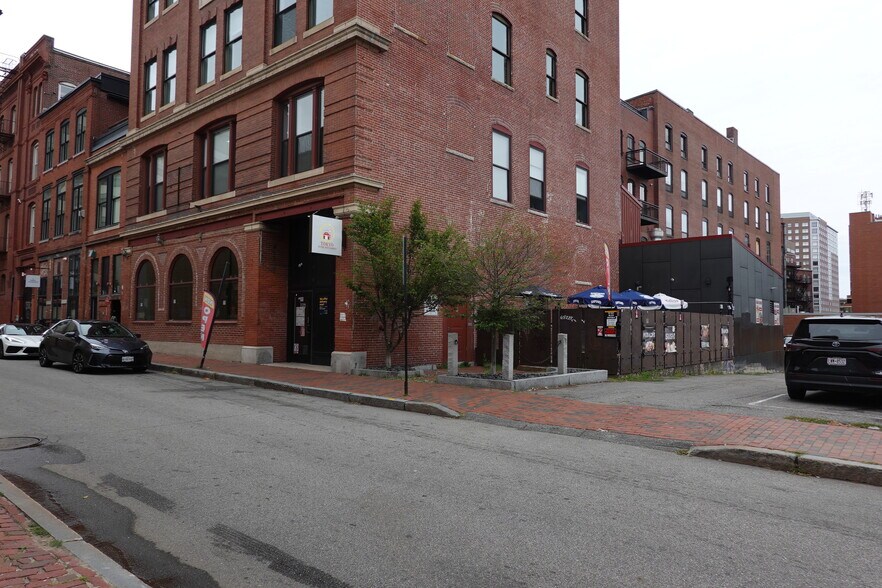 More Photos Of 11 Brown St, Portland Restaurant For Sale