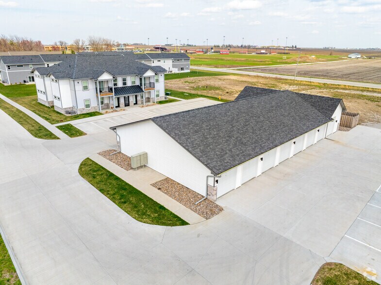 More Photos Of 134 Cedar Dr, Gilbert Apartments For Sale