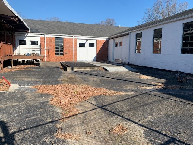 More Photos Of 1814 US Highway 70 SW, Hickory Manufacturing For Sale