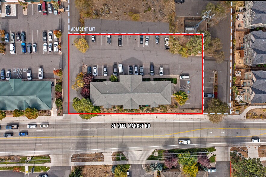 More Photos Of 300 SE Reed Market Rd, Bend Office For Sale