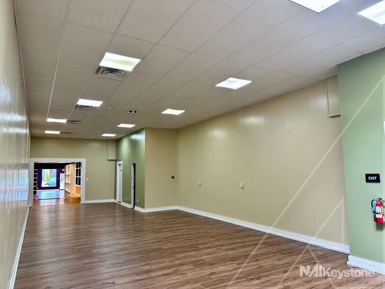 More Photos Of 635 Penn Ave, West Reading Storefront Retail Residential For Sale