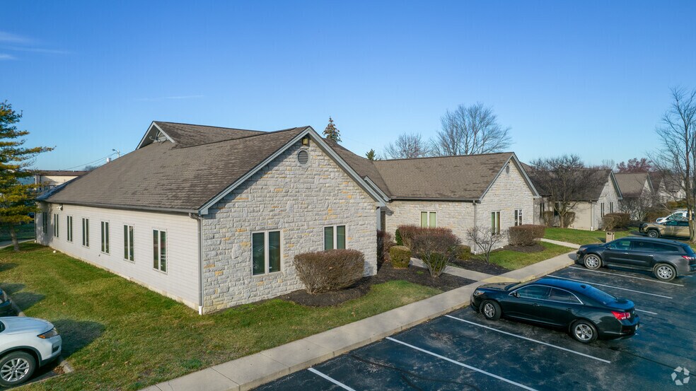 More Photos Of 5957-6011 Cleveland Ave, Columbus Medical For Lease