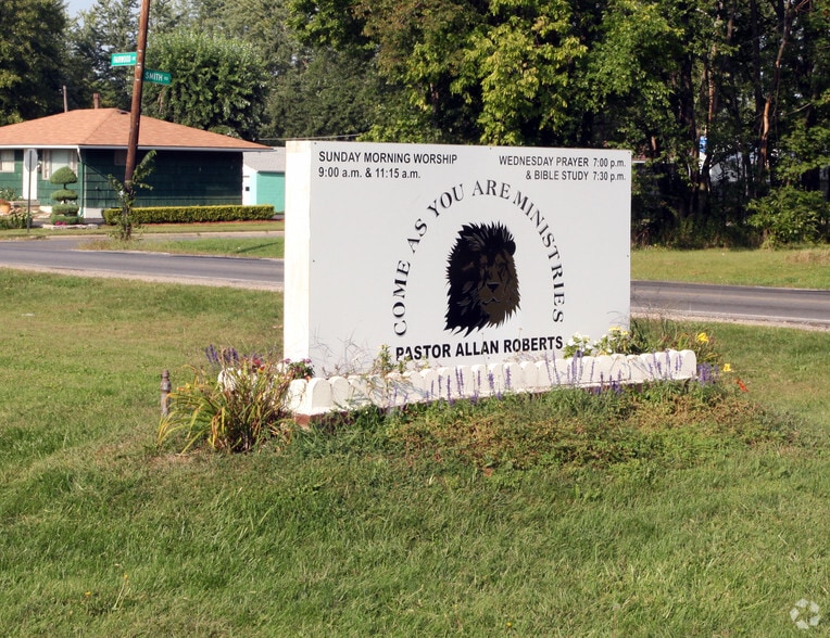 More Photos Of 1402 Smith Rd, Columbus Religious Facility For Sale