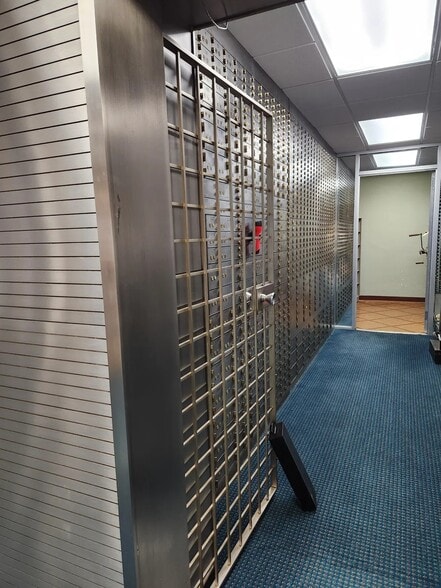 More Photos Of 3 E Wea St, Paola Office For Sale