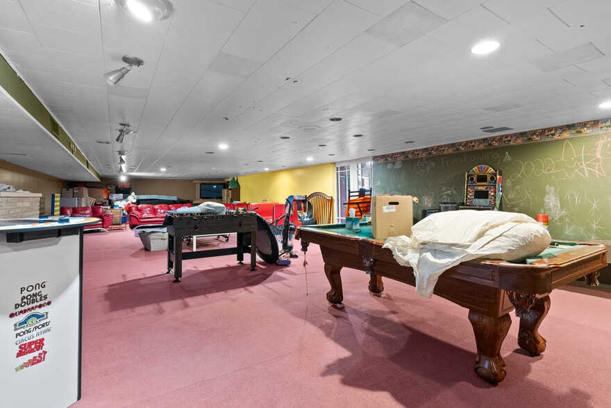 More Photos Of 621 N Halleck St, Demotte Religious Facility For Sale