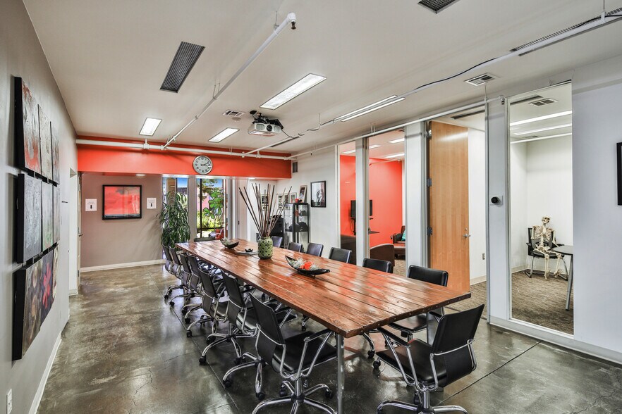 More Photos Of 3720 Skypark Dr, Torrance Research And Development For Lease