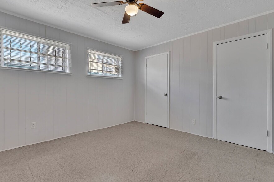 More Photos Of 3501 N Macgregor Way, Houston Apartments For Sale