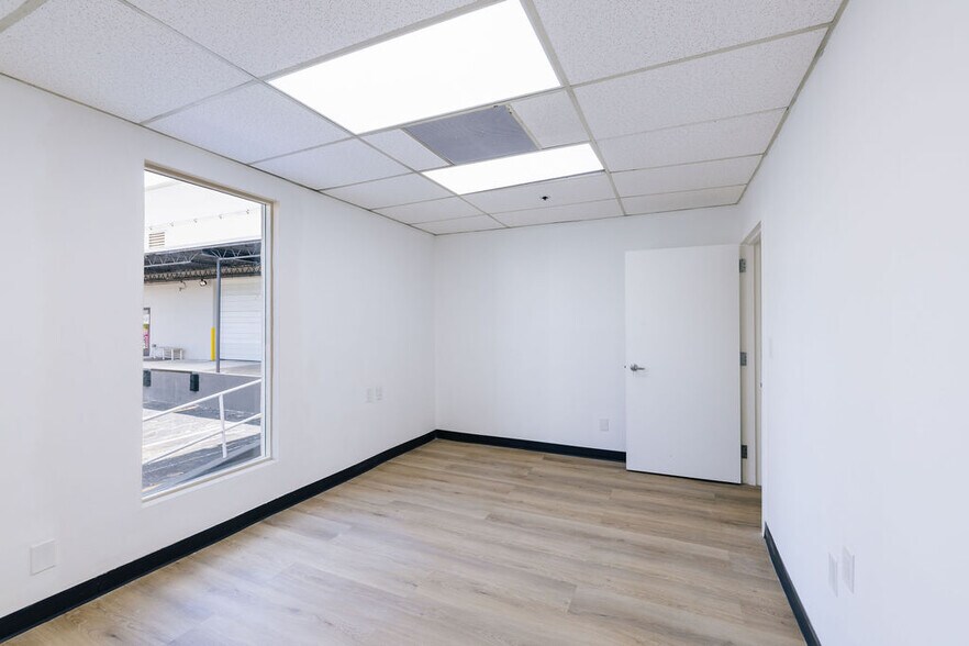 More Photos Of 4200 N 29th Ave, Hollywood Unknown For Lease